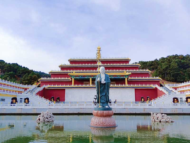 清东陵万佛园：风水宝地，墓型多样的陵园（